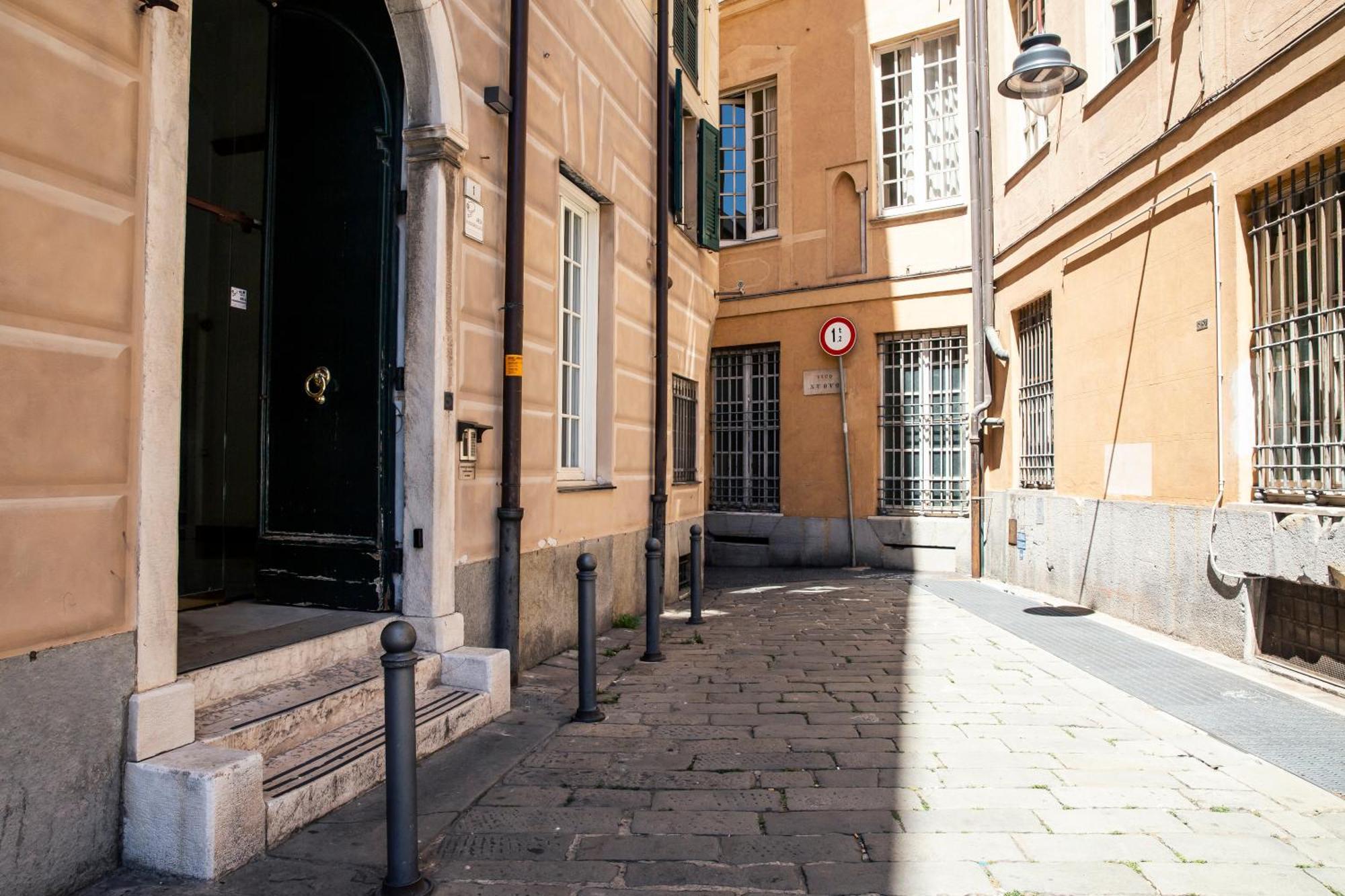 Vico Nuovo Nunziata * Genua